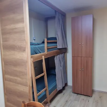 Hostel Under The Olive Shkodra
